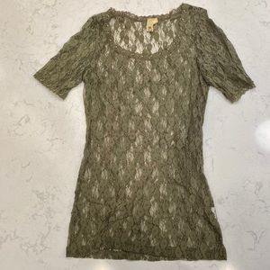 Green lace top